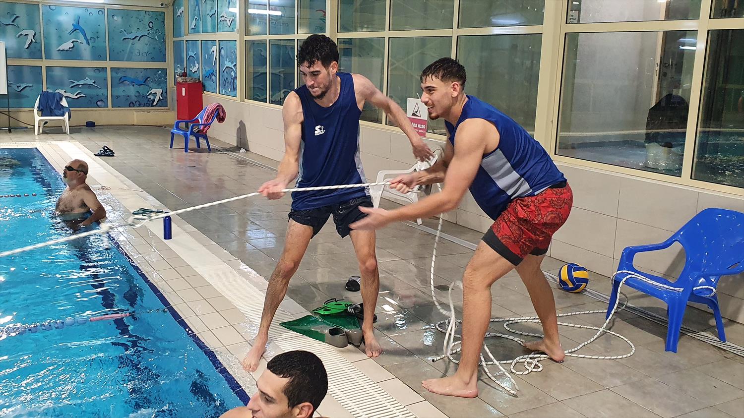 סדנת גיבוש במים לחברות וארגונים