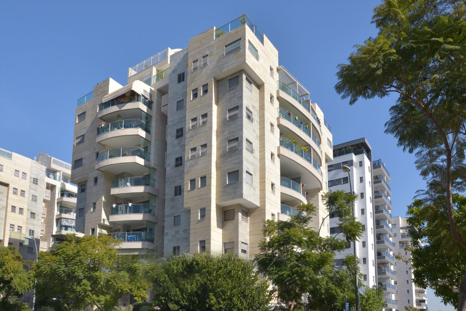 למכירה 4 חדרים ברחוב ההתיישבות 5 בראשון לציון