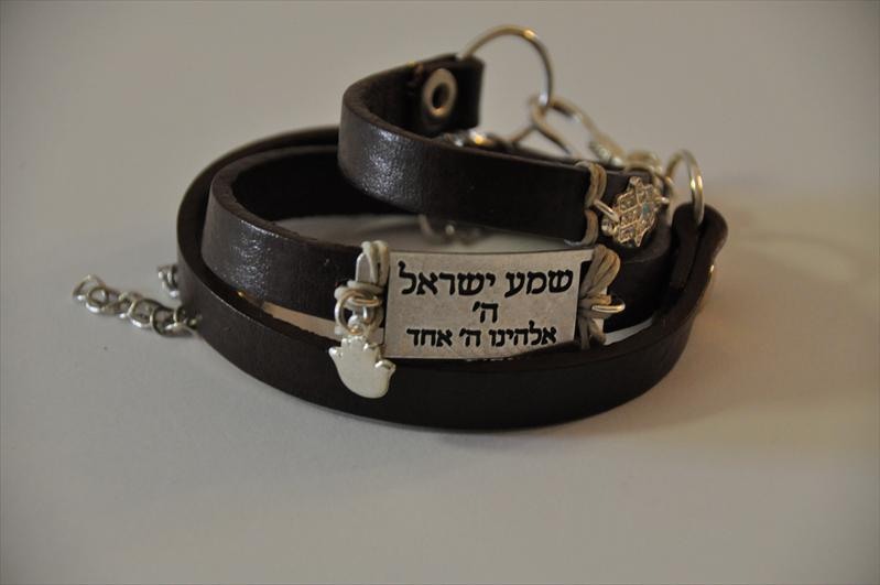 צמיד עור מיוחד - הוכן ללקוחה בביז