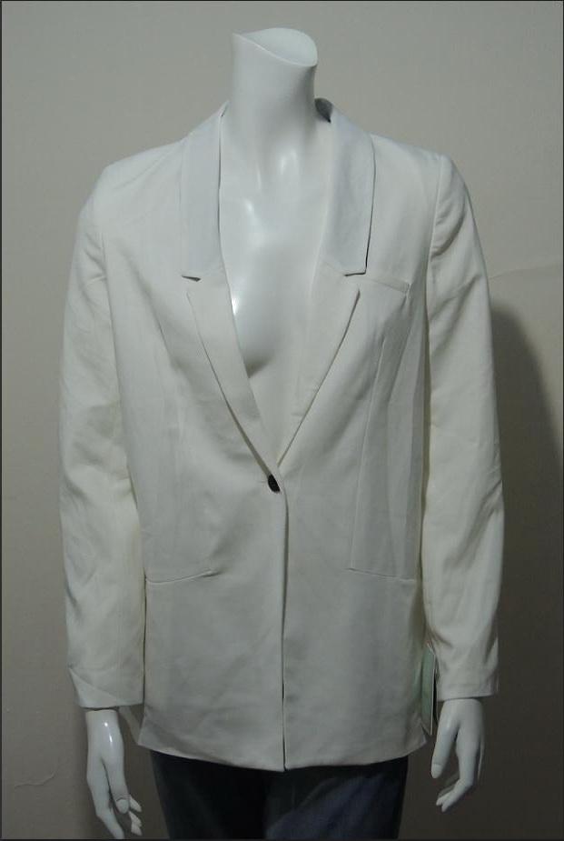 בלייזר Pull&Bear