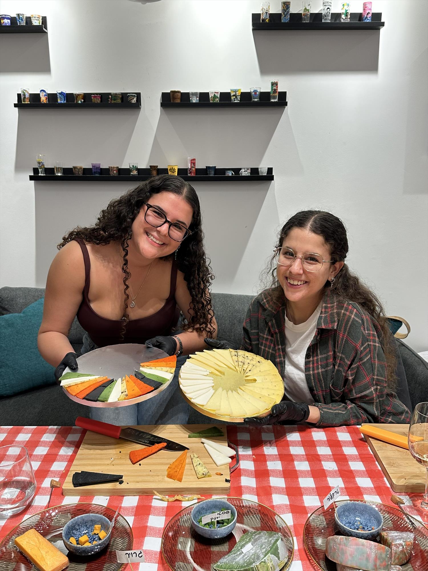 Biz Plus One – כניסה זוגית לסדנת גבינות  🧀