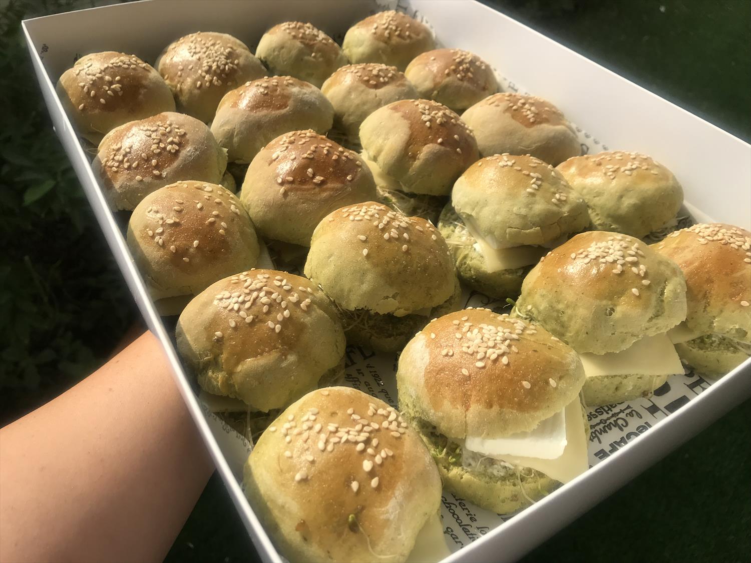 מגש לחמניות תרד