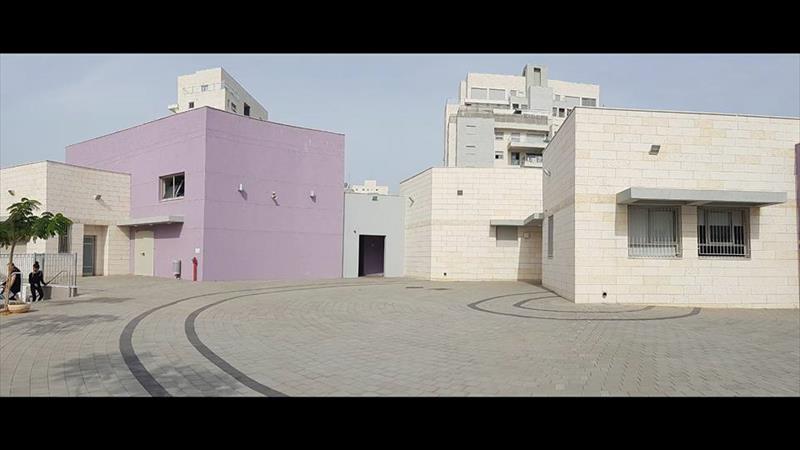 תכנון כיכר בבית ספר אורט אלתרמן - חטיבת ביניים