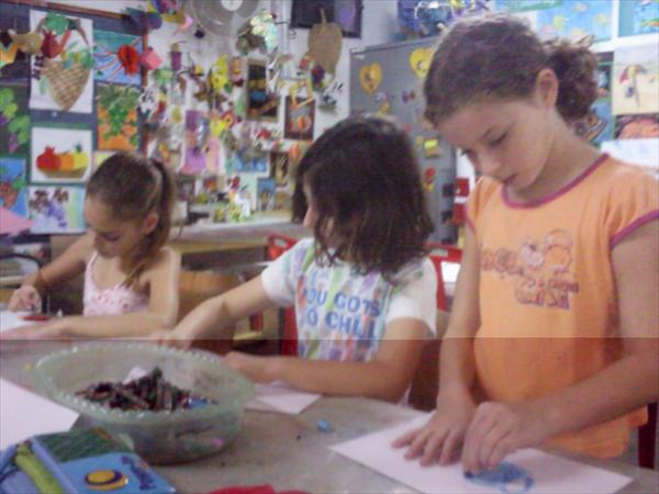 ילדים יוצרים