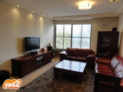 דירת 3.5 חד' ק.ב. עורפית- במרכז הרצליה