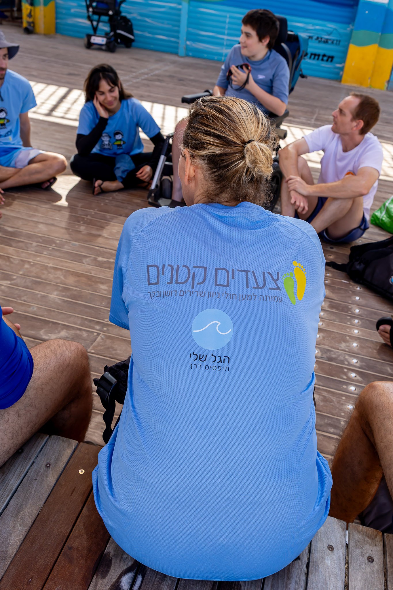 גלישת ילדי עמותת "צעדים קטנים" בהובלת מועדון הגל שלי בבת ים