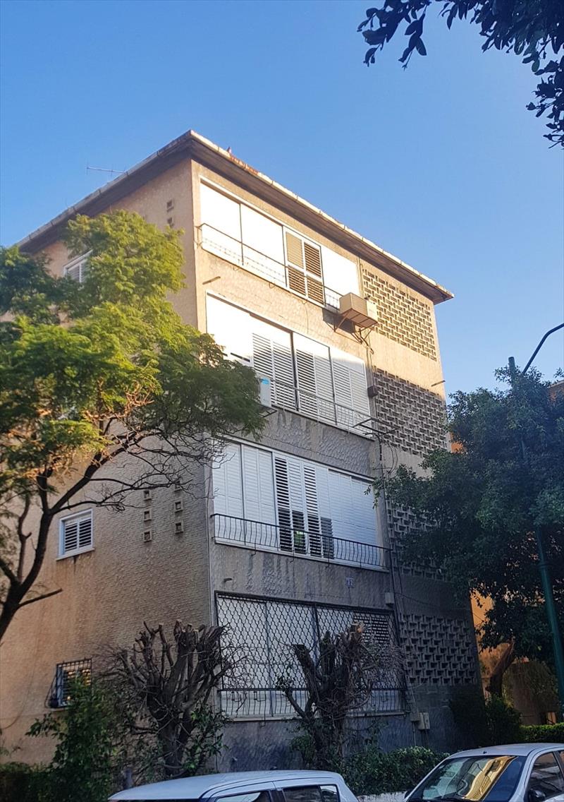 נמכרה דירת 3 חדרים ברחוב דרור 32 בראשון לציון