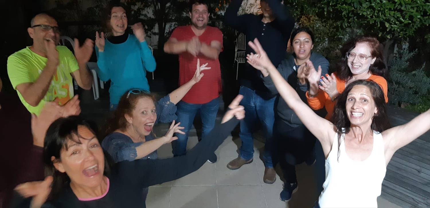 סדנת צחוק גיבוש עובדים