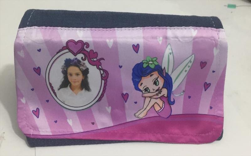 קלמר ממותג עם שם ותמונה